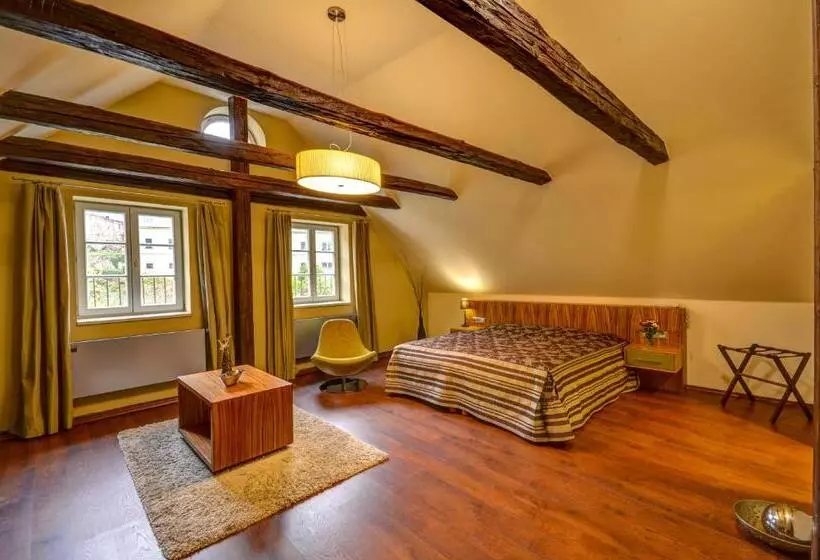 ホテル Edward Kelly