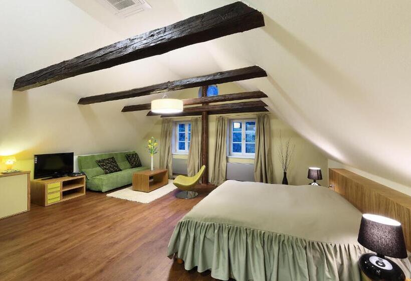 فندق Edward Kelly