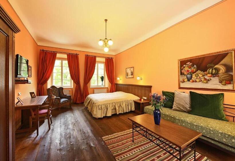 فندق Edward Kelly