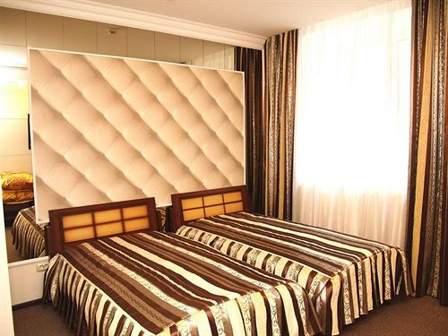 Dukat Hotel On Ibragimova