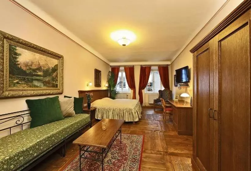 ホテル Edward Kelly