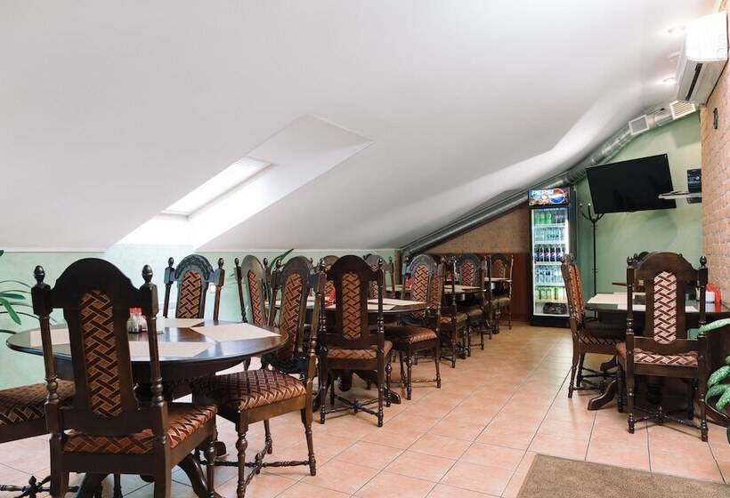 فندق Empire Park