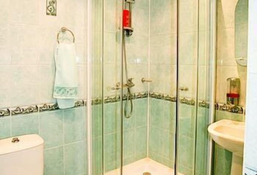 فندق Empire Park