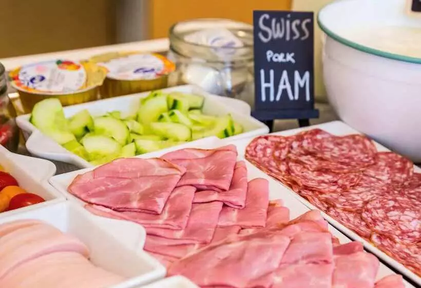 Отель Ibis Budget Geneve Petitlancy