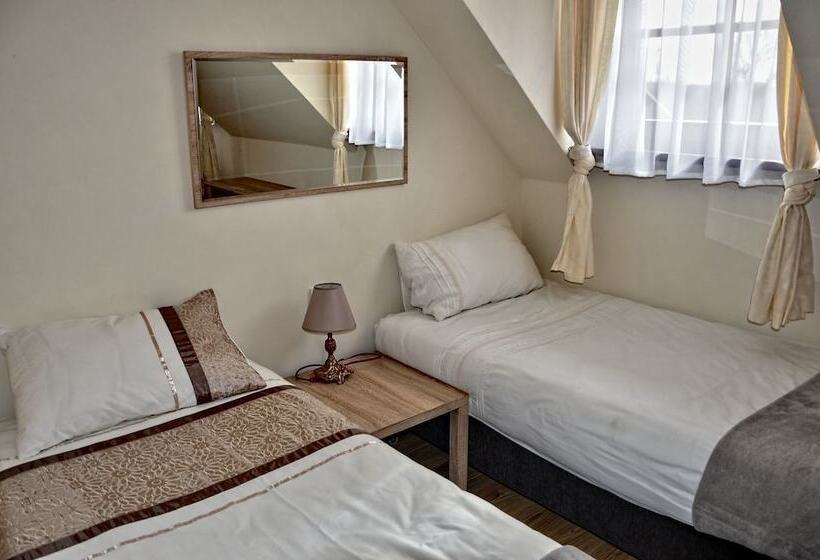 Hôtel Karczma Rzym & Straszny Dwor