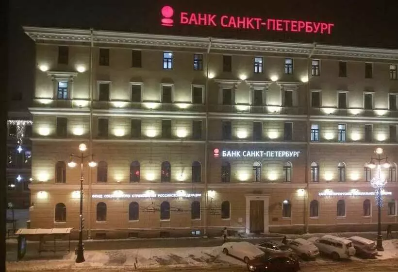 ホテル Larets On Nevsky Inn