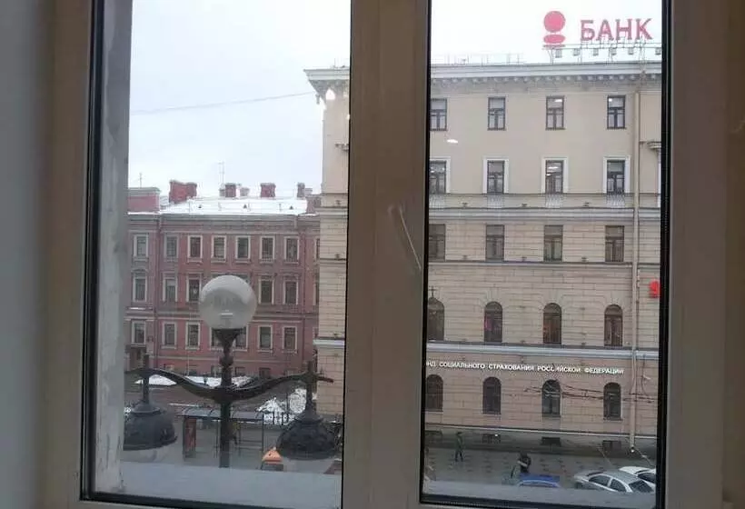 ホテル Larets On Nevsky Inn