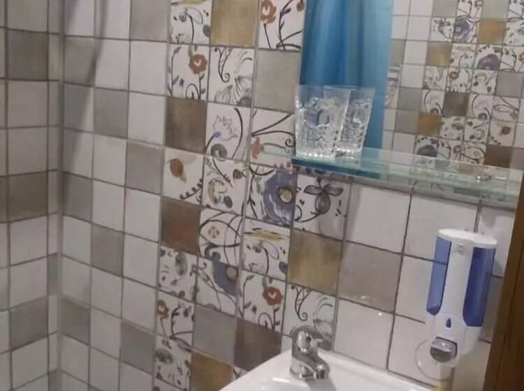 ホテル Larets On Nevsky Inn