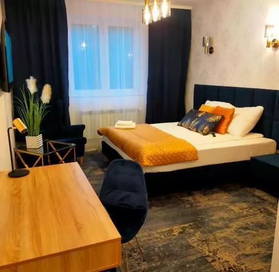 ホテル Pensjonat Wrzos