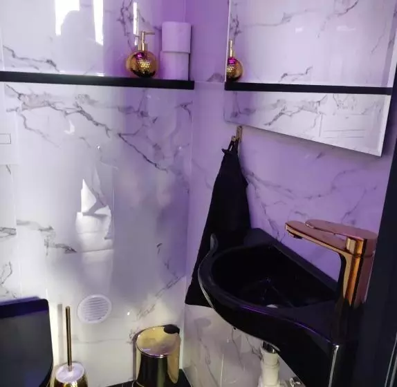 ホテル Pensjonat Wrzos