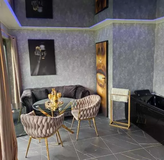 ホテル Pensjonat Wrzos