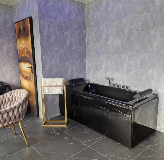 ホテル Pensjonat Wrzos