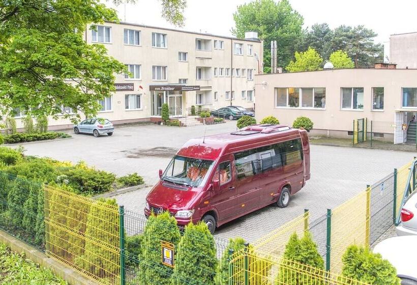 בית מלון כפרי Scsk Brzeźno