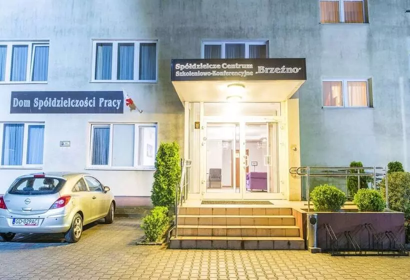 בית מלון כפרי Scsk Brzeźno