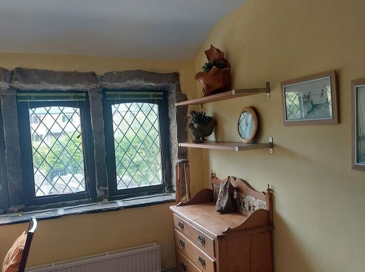 Charming 2 Bed Cottage In Hebden Bridge