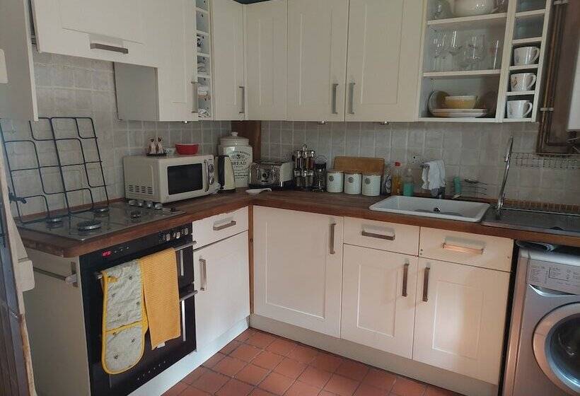 Charming 2 Bed Cottage In Hebden Bridge