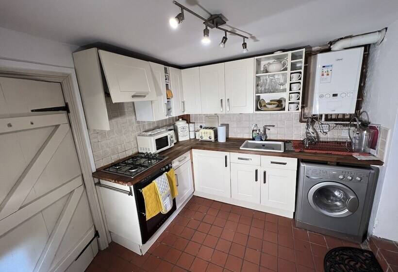 Charming 2 Bed Cottage In Hebden Bridge