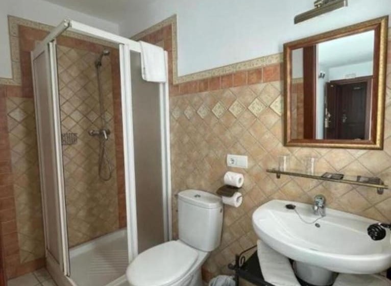 Отель Alandalus