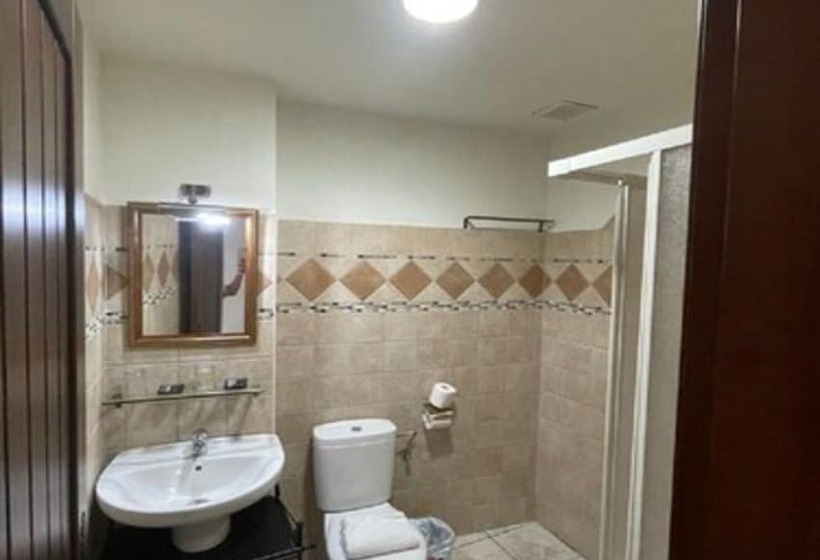 Отель Alandalus