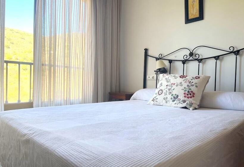 Отель Alandalus