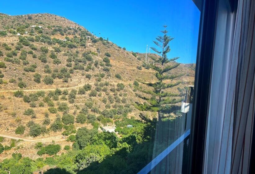 Отель Alandalus