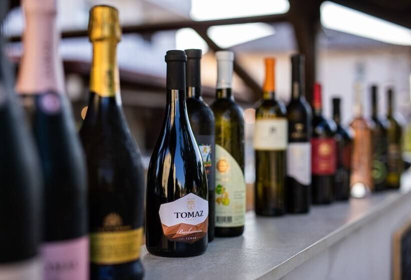 فندق Meliores Rooms & Restaurant