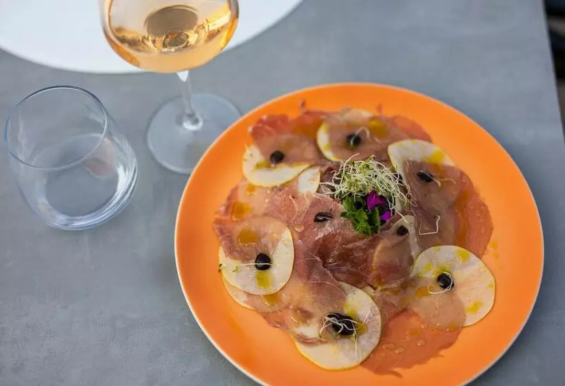 Hotelli Meliores Rooms & Restaurant