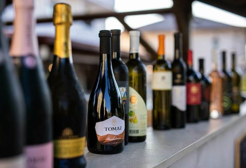 فندق Meliores Rooms & Restaurant