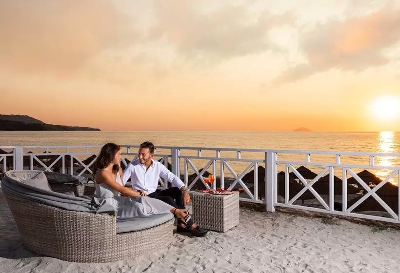 Hotelli Voi Le Muse Essentia