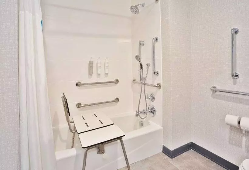 Hotelli Hampton Inn By Hilton Paris