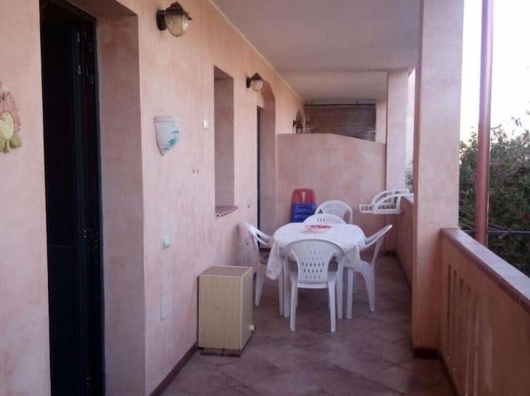 Room In B&b   Sa Domu Sarda   Apartment With Terrace 1