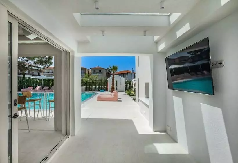 Cocoons Luxury Suites & Villas
