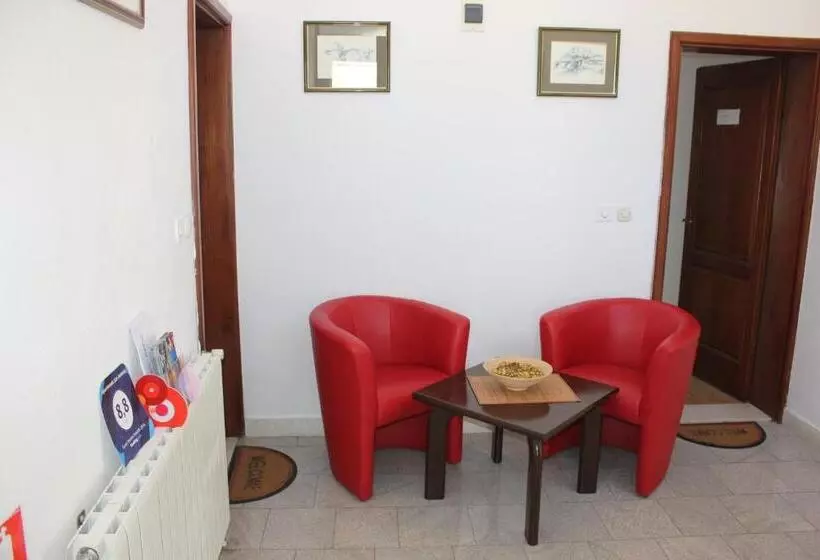 Majatalo Guesthouse San Antonio