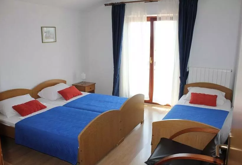 Majatalo Guesthouse San Antonio