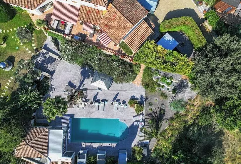 リゾートホテル Casa Dina