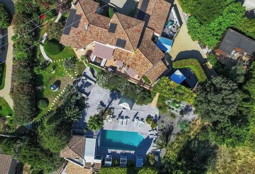 リゾートホテル Casa Dina