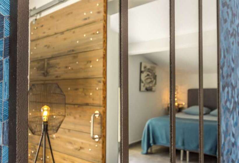 リゾートホテル Casa Dina