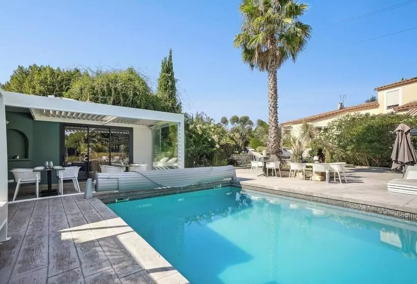 リゾートホテル Casa Dina