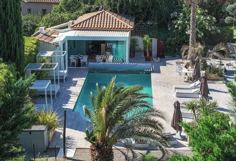 リゾートホテル Casa Dina