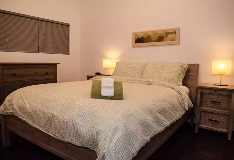 Silver Lake 83   Spectacular Dream Home Overlooking Silver Lake