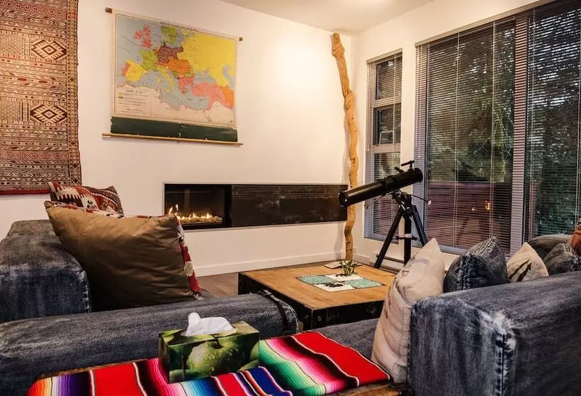 Silver Lake 83   Spectacular Dream Home Overlooking Silver Lake