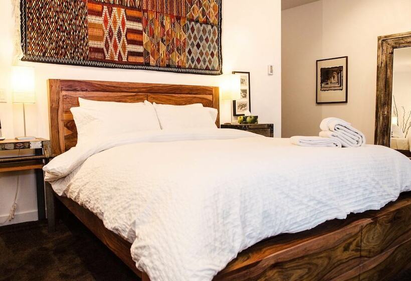 Silver Lake 83   Spectacular Dream Home Overlooking Silver Lake