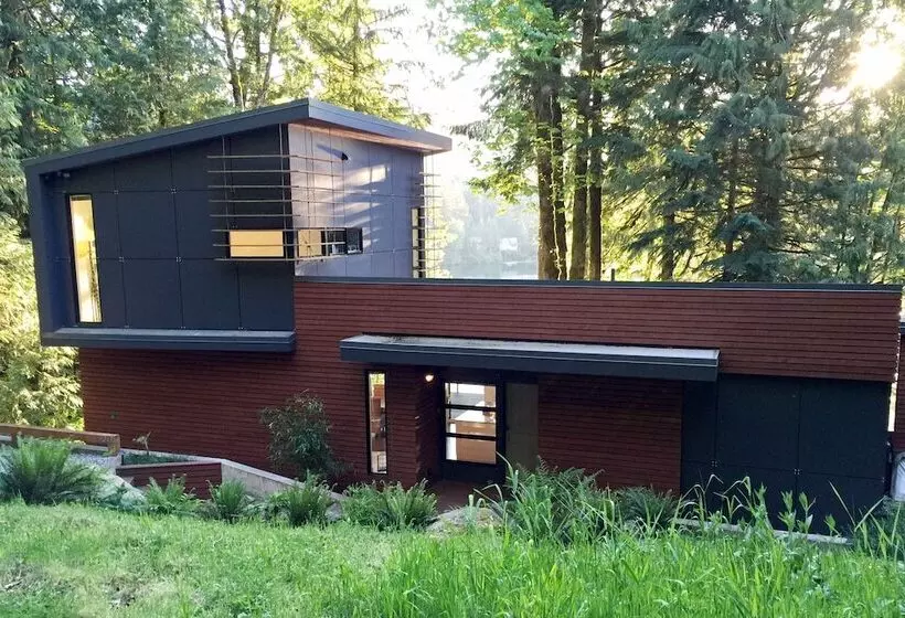 Silver Lake 83   Spectacular Dream Home Overlooking Silver Lake