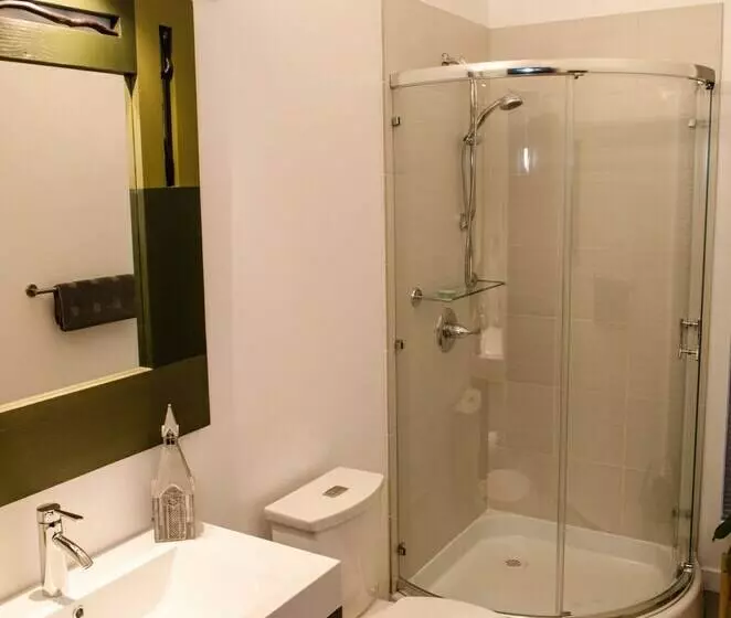 Silver Lake 83   Spectacular Dream Home Overlooking Silver Lake