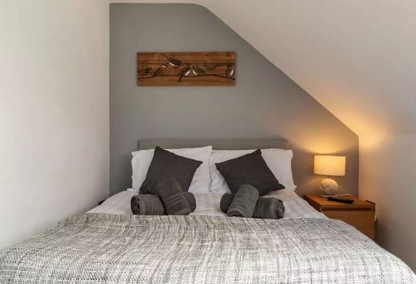 Acorn Cottage