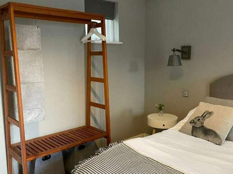 민박 The British Queen