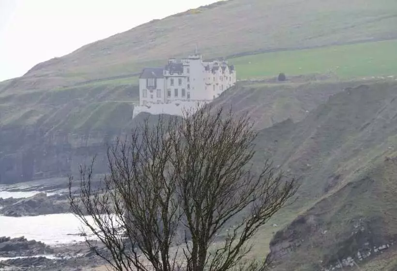 Bespoke 1 Bed Cottage In Dunbeath Village