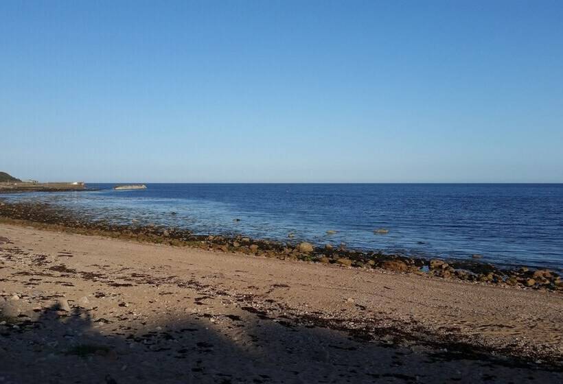 Bespoke 1 Bed Cottage In Dunbeath Village