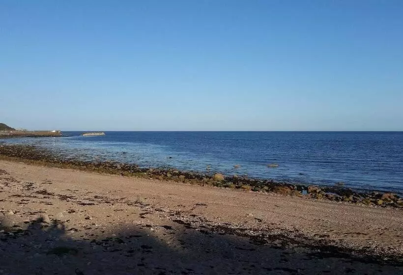 Bespoke 1 Bed Cottage In Dunbeath Village