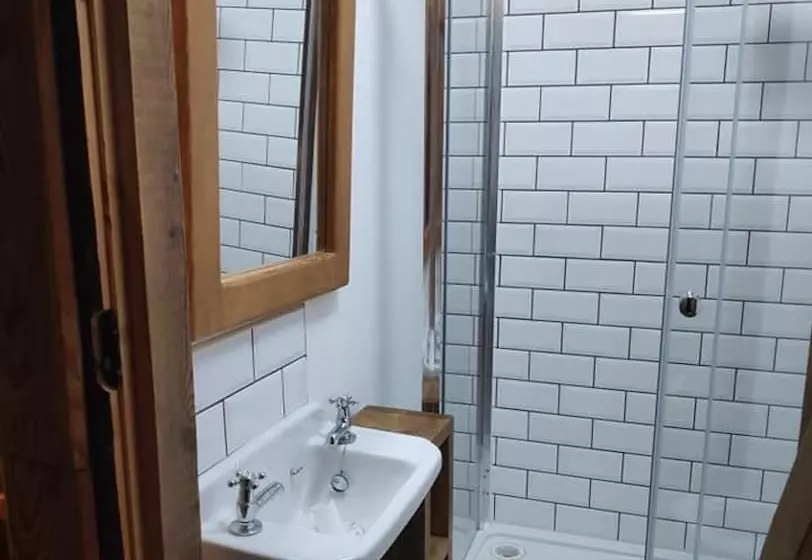 Bespoke 1 Bed Cottage In Dunbeath Village